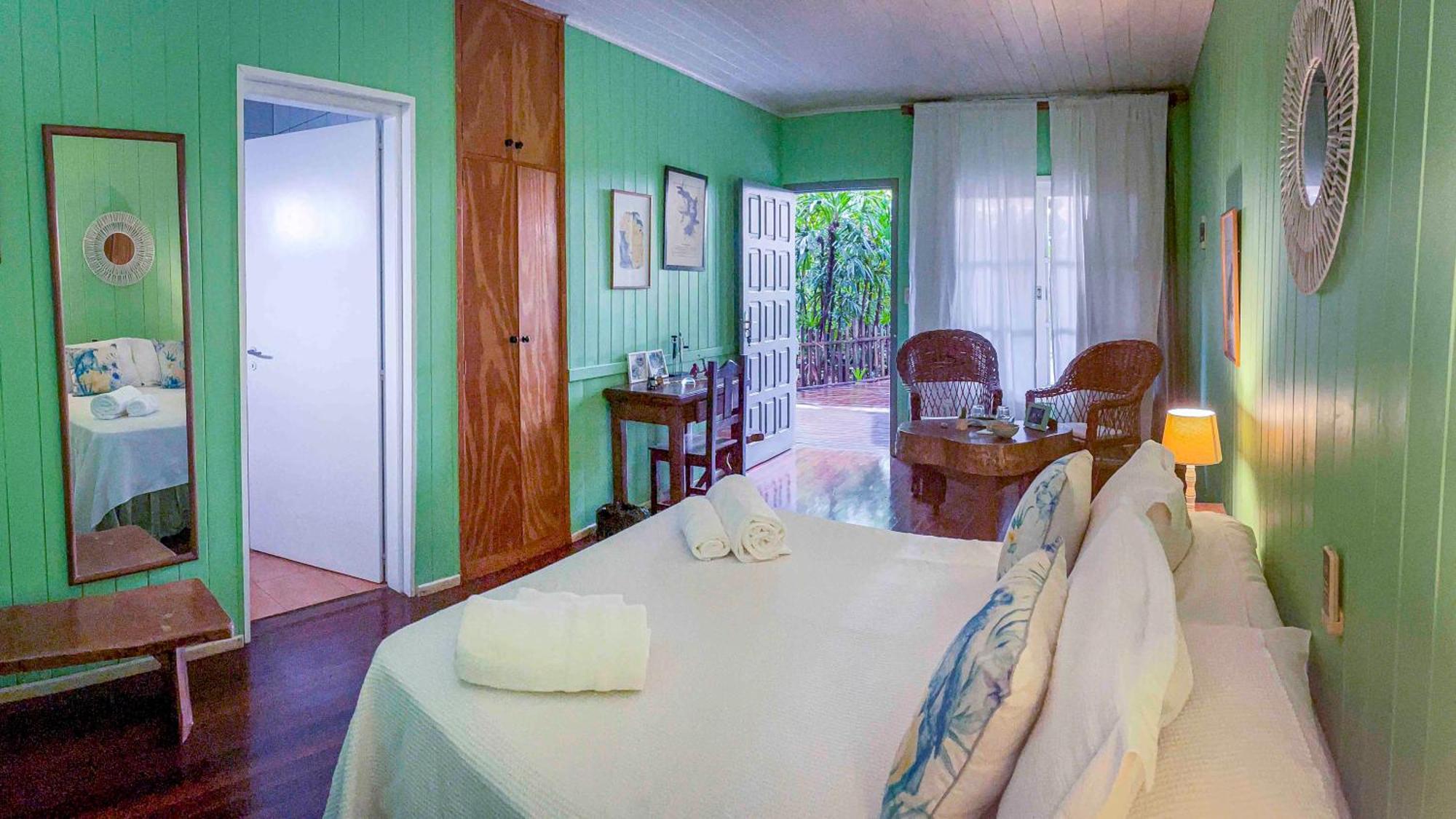 Bed and Breakfast Secret Garden Iguazu Puerto Iguazú Exterior foto