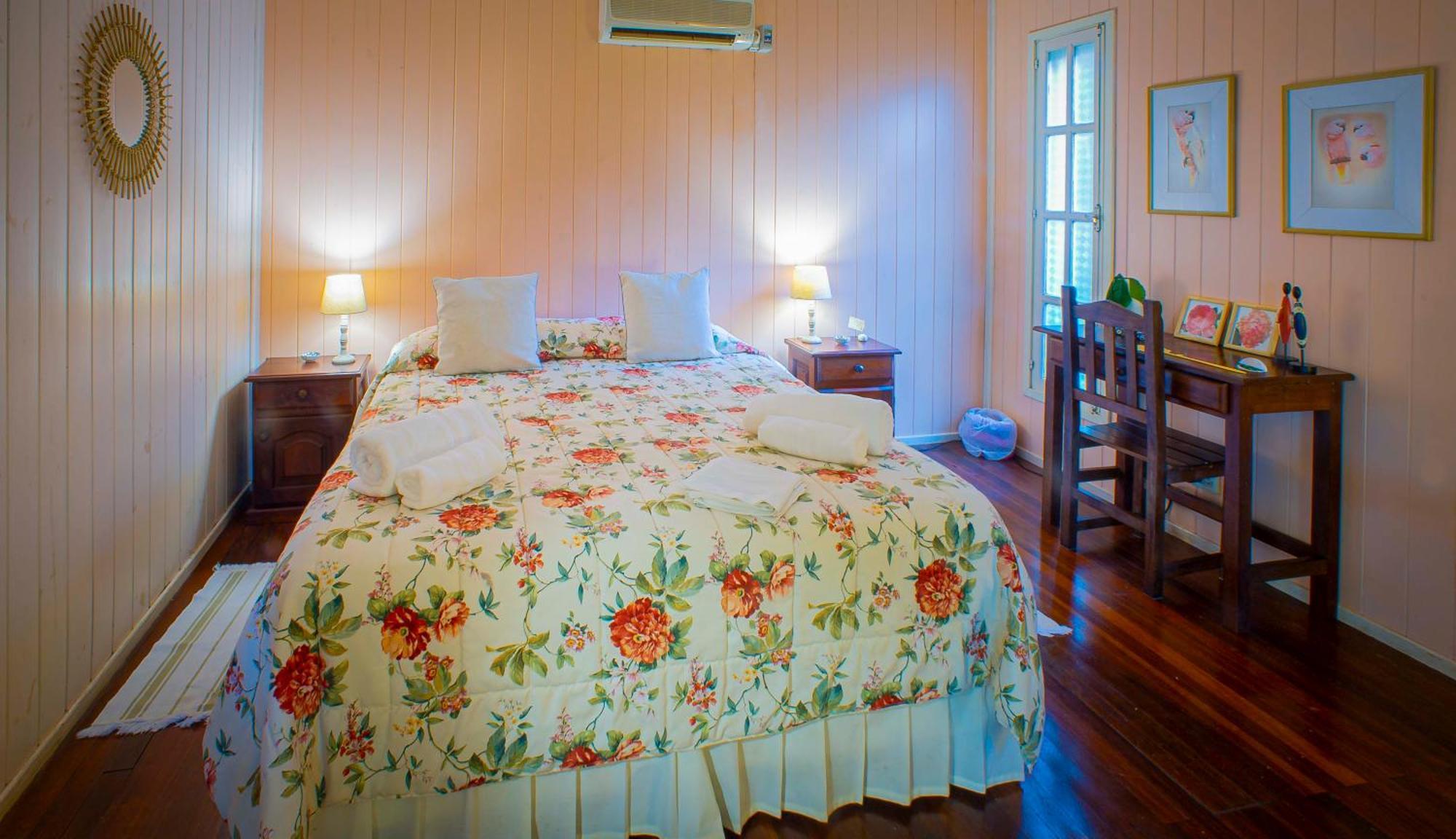 Bed and Breakfast Secret Garden Iguazu Puerto Iguazú Exterior foto