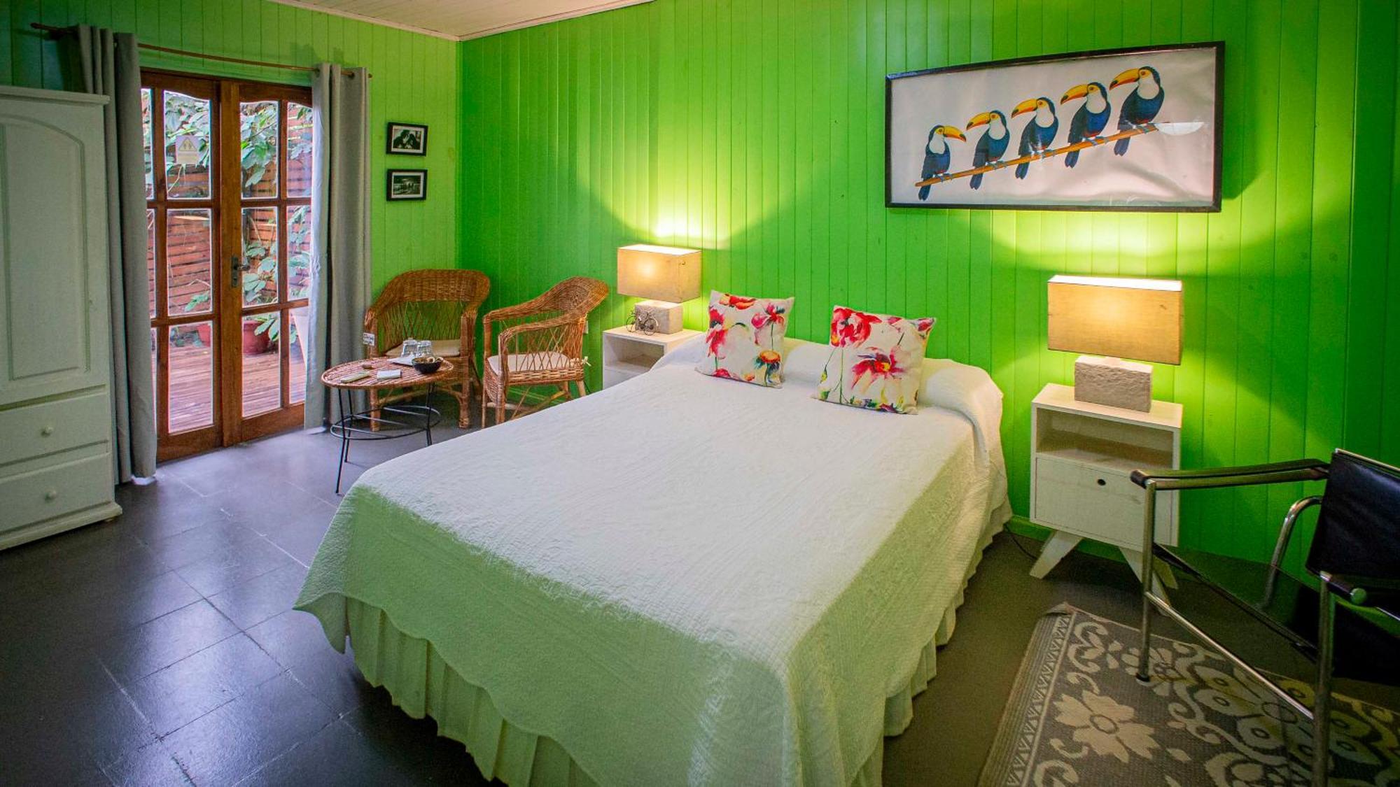 Bed and Breakfast Secret Garden Iguazu Puerto Iguazú Exterior foto