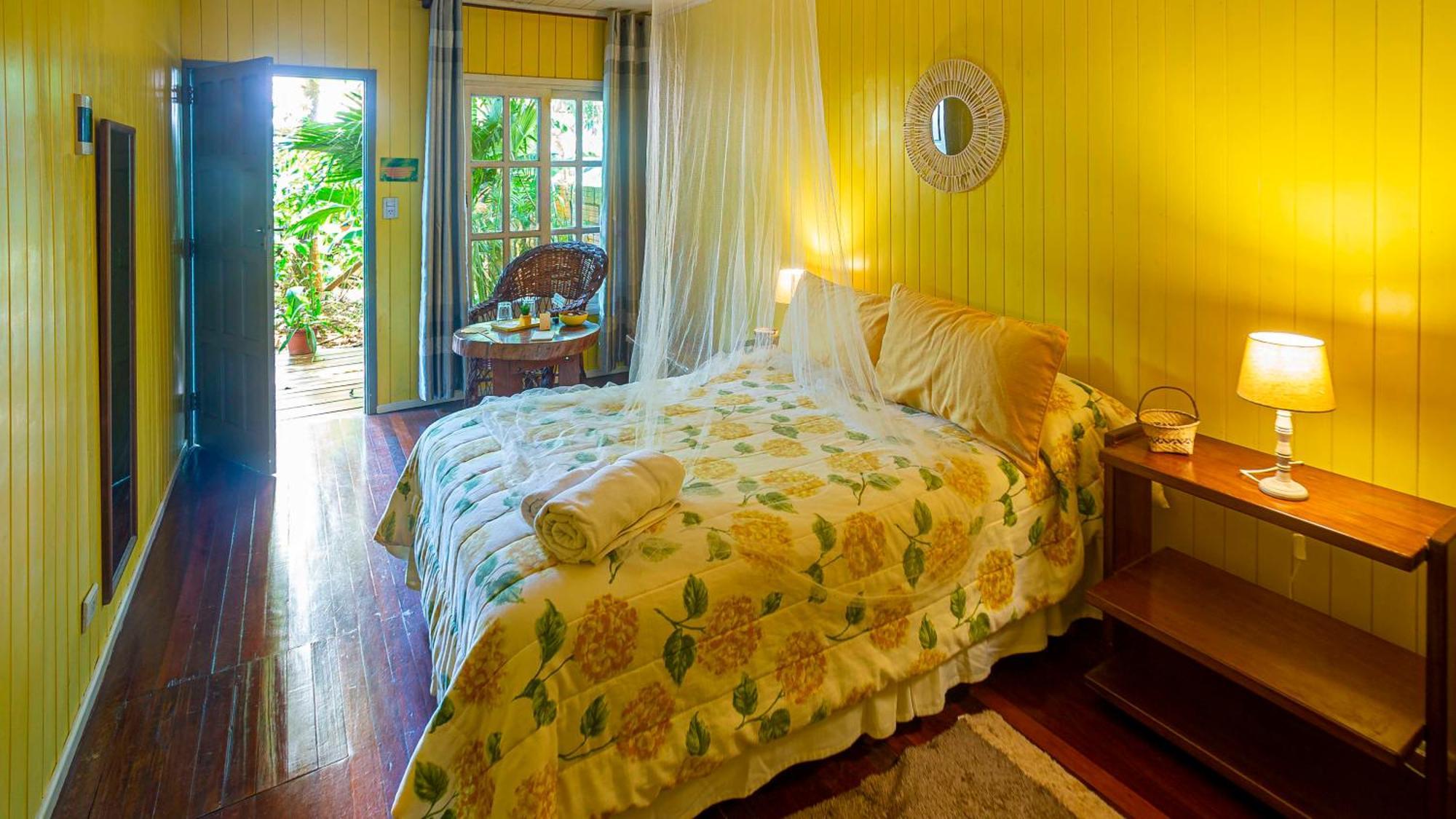 Bed and Breakfast Secret Garden Iguazu Puerto Iguazú Exterior foto