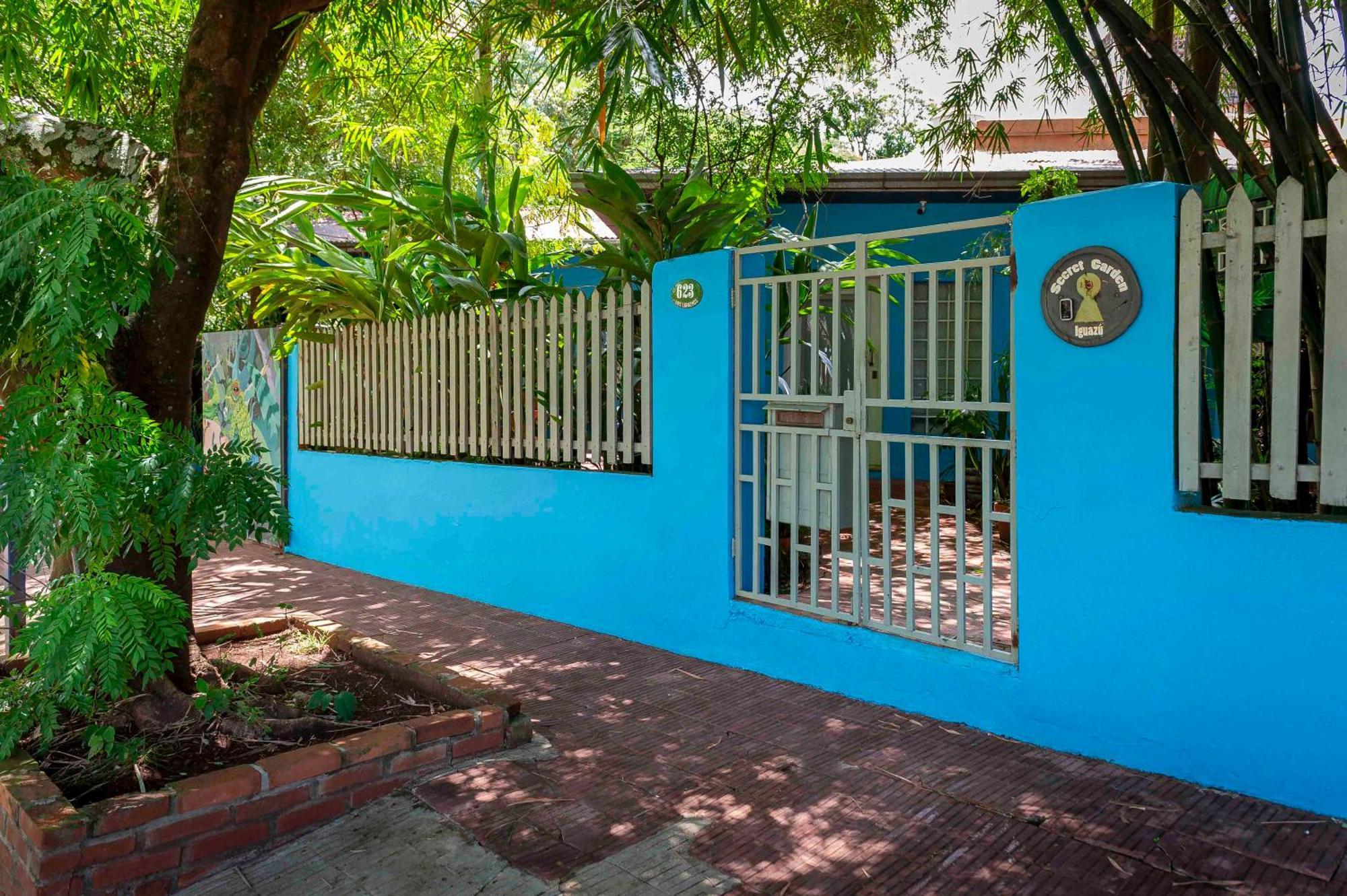 Bed and Breakfast Secret Garden Iguazu Puerto Iguazú Exterior foto
