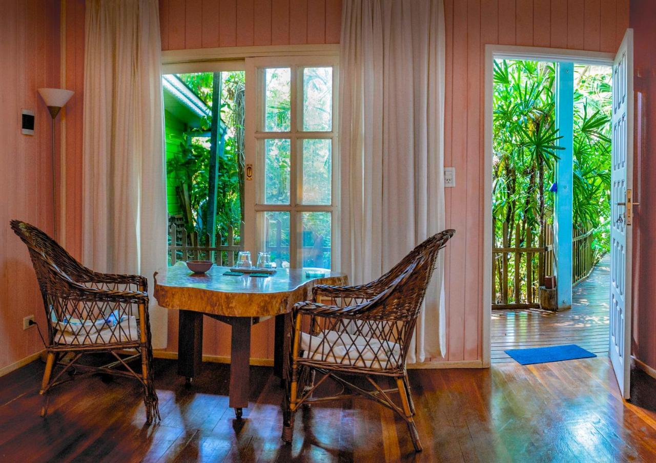 Bed and Breakfast Secret Garden Iguazu Puerto Iguazú Exterior foto